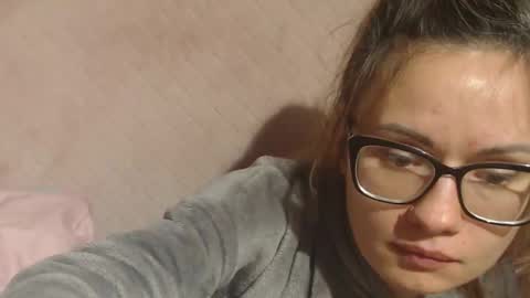 say meow and send tip  online show from November 23, 2025, 4:40 pm