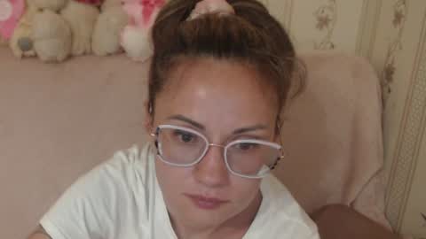 Snapshot of flowercandydoll1313 chatting on June 23, 2026, 8:18 pm say meow and send tip online show from June 23, 2026, 8:18 pm