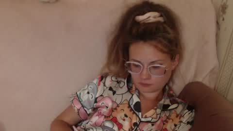 Snapshot of flowercandydoll1313 chatting on July 2, 2026, 5:19 pm say meow and send tip online show from July 2, 2026, 5:19 pm