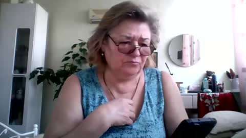 Flowerlower online show from February 4, 2025, 7:18 am