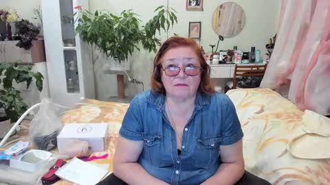 Flowerlower online show from October 16, 2025, 4:52 pm