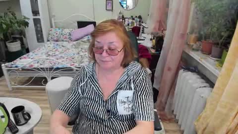 Flowerlower online show from February 11, 2026, 6:02 pm