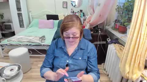 Flowerlower online show from February 28, 2026, 3:13 pm