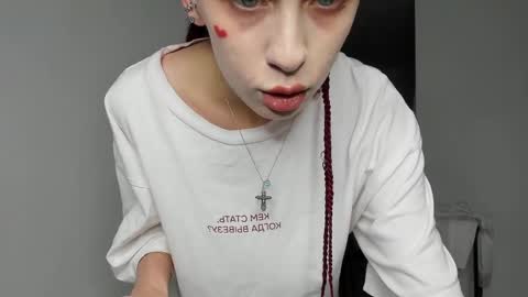 Snapshot of flowerofsin2001 chatting on February 26, 2025, 8:44 pm Flower online show from February 26, 2025, 8:44 pm