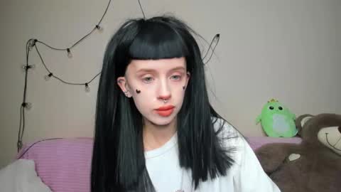 Snapshot of flowerofsin2001 chatting on September 20, 2025, 4:30 pm Flower online show from September 20, 2025, 4:30 pm