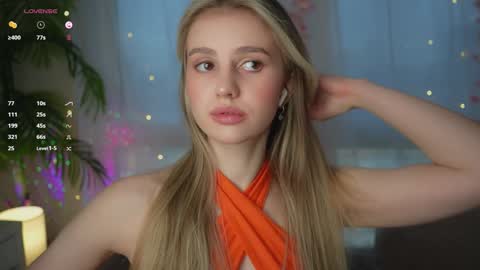 Snapshot of fluffy_angel chatting on January 28, 2025, 8:04 am Adeline online show from January 28, 2025, 8:04 am