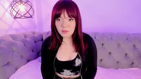 Snapshot of fluffy_bubble21 chatting on January 16, 2025, 3:56 am FLUFFY BUBBLE online show from January 16, 2025, 3:56 am