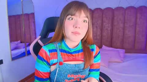 Snapshot of fluffy_bubble21 chatting on April 17, 2026, 4:37 am FLUFFY BUBBLE online show from April 17, 2026, 4:37 am