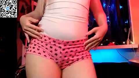 Snapshot of fluffy_duffy962 chatting on June 18, 2026, 9:41 pm Irene online show from June 18, 2026, 9:41 pm