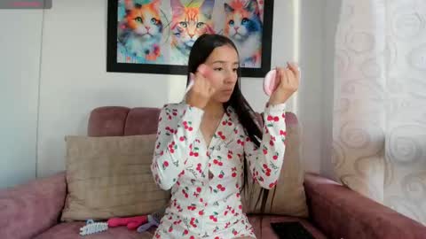 Flufi 740 online show from October 3, 2025, 11:07 am