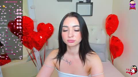 Lina online show from February 26, 2025, 1:43 am