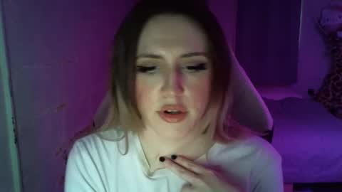 Snapshot of fluxsux chatting on September 29, 2025, 12:43 pm Flux online show from September 29, 2025, 12:43 pm