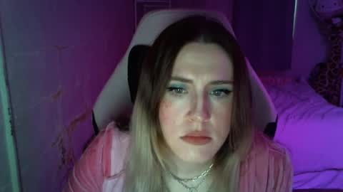 Snapshot of fluxsux chatting on October 15, 2025, 1:11 pm Flux online show from October 15, 2025, 1:11 pm