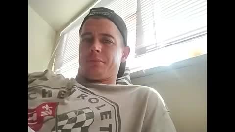 Snapshot of flybuy2525 chatting on October 5, 2025, 6:28 pm flybuy2525 online show from October 5, 2025, 6:28 pm