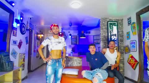 Snapshot of flyckers chatting on December 15, 2024, 1:13 am flyckers online show from December 15, 2024, 1:13 am