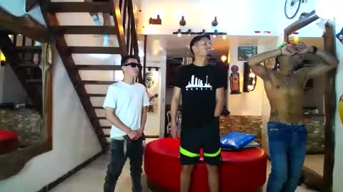 Snapshot of flyckers chatting on January 12, 2025, 11:15 pm flyckers online show from January 12, 2025, 11:15 pm