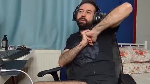 FlyDirty online show from October 11, 2025, 11:03 pm