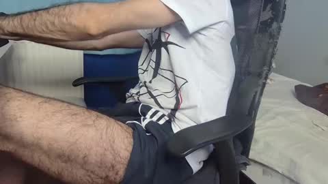 FlyDirty online show from October 24, 2025, 9:49 am