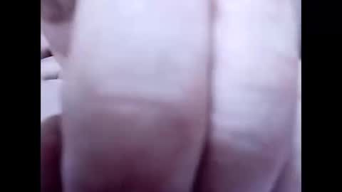 Snapshot of flye63 chatting on February 8, 2025, 7:27 pm flye63 online show from February 8, 2025, 7:27 pm