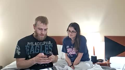 flyeaglesfly2009 online show from February 7, 2026, 2:15 am