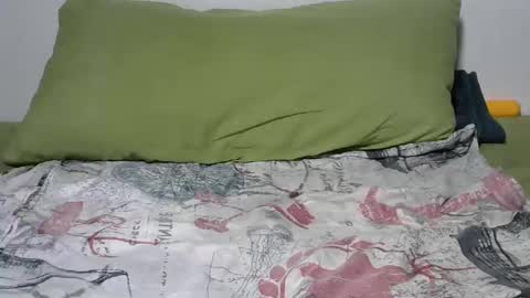 flylen online show from December 9, 2024, 5:29 am