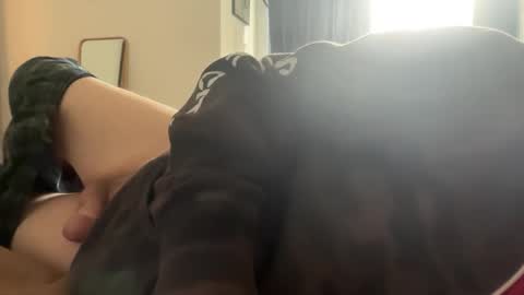 fnkywht60smthng_ online show from February 18, 2026, 6:37 pm