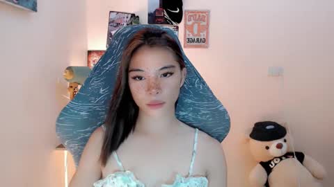 Snapshot of foeheart chatting on January 16, 2025, 9:37 am Foe online show from January 16, 2025, 9:37 am