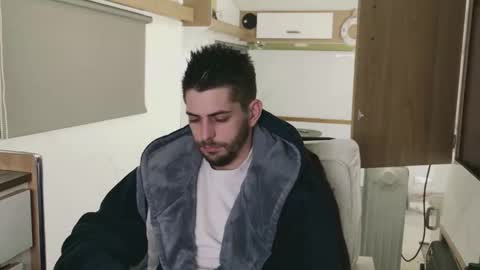 independent model online show from February 11, 2026, 7:41 pm