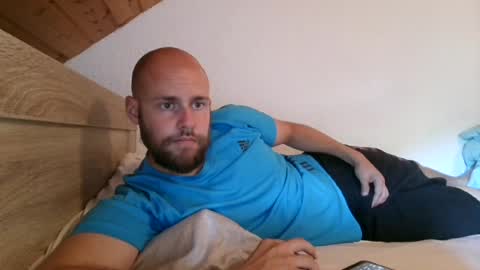 Martin Grob online show from July 12, 2026, 7:32 am