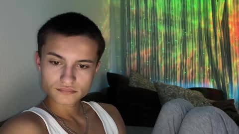 foooxxxi online show from September 16, 2025, 6:31 pm