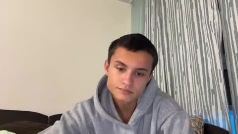 foooxxxi online show from September 21, 2025, 6:31 pm