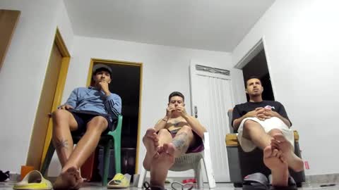 foot_master777 online show from January 19, 2025, 6:20 am
