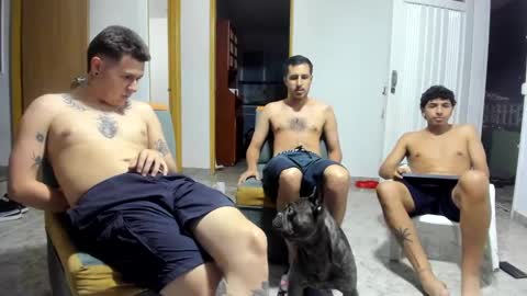 foot_master777 online show from January 20, 2025, 5:26 am
