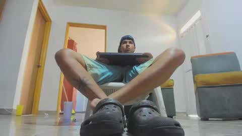 foot_master777 online show from January 23, 2025, 2:28 pm