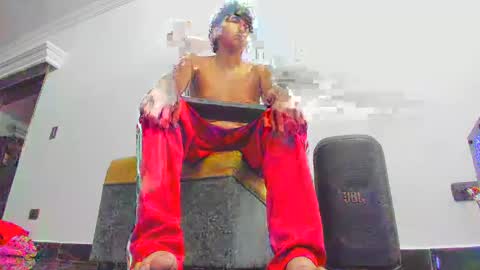 foot_master777 online show from February 17, 2025, 2:09 am
