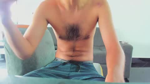 foot_master777 online show from March 12, 2025, 3:07 pm