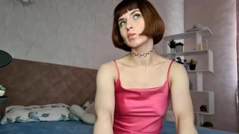 Snapshot of forbidden_fruity chatting on September 17, 2025, 9:33 am Laura online show from September 17, 2025, 9:33 am