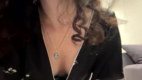 forbiddennvelvet online show from October 31, 2025, 5:47 pm