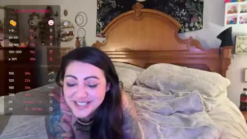 Snapshot of forever34andfun chatting on March 2, 2025, 5:54 am forever34andfun online show from March 2, 2025, 5:54 am