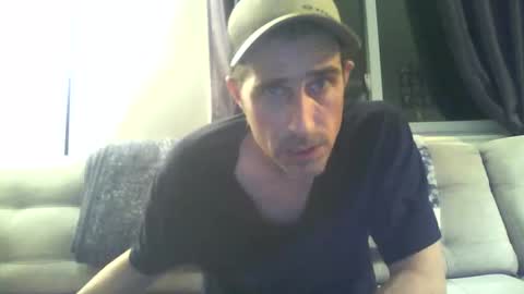 Snapshot of fouraide42 chatting on December 12, 2024, 12:05 am fouraide42 online show from December 12, 2024, 12:05 am