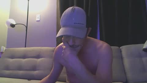 Snapshot of fouraide42 chatting on February 10, 2025, 2:19 am fouraide42 online show from February 10, 2025, 2:19 am