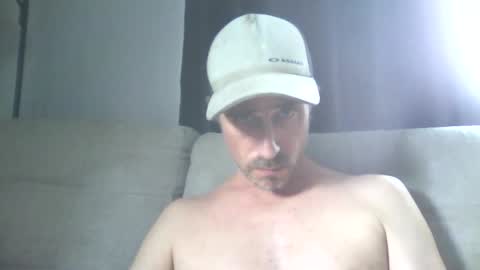 Snapshot of fouraide42 chatting on February 21, 2025, 4:37 pm fouraide42 online show from February 21, 2025, 4:37 pm