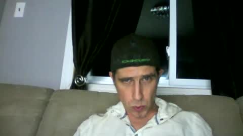 Snapshot of fouraide42 chatting on February 22, 2025, 5:55 am fouraide42 online show from February 22, 2025, 5:55 am