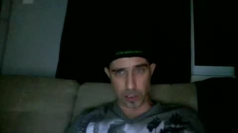 Snapshot of fouraide42 chatting on March 2, 2025, 7:21 am fouraide42 online show from March 2, 2025, 7:21 am