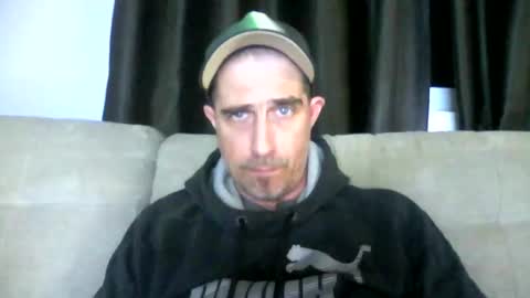 Snapshot of fouraide42 chatting on March 3, 2025, 2:15 am fouraide42 online show from March 3, 2025, 2:15 am