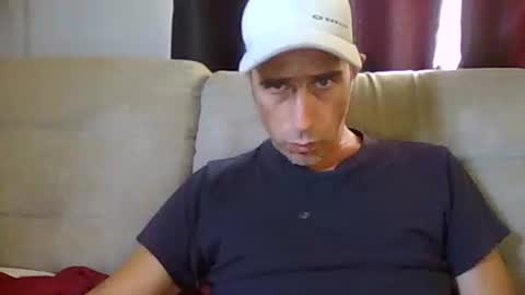 Snapshot of fouraide42 chatting on September 20, 2025, 2:29 pm fouraide42 online show from September 20, 2025, 2:29 pm