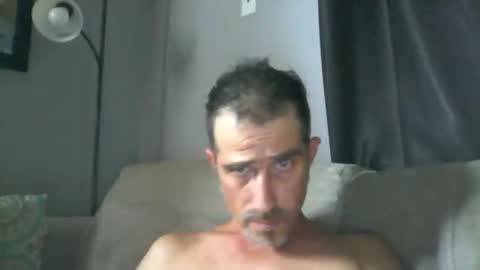 Snapshot of fouraide42 chatting on October 23, 2025, 6:28 pm fouraide42 online show from October 23, 2025, 6:28 pm