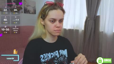 Bella-Barbara Rosse online show from September 22, 2025, 9:44 am