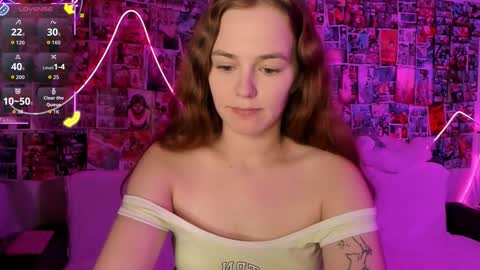 Lisa online show from December 3, 2025, 8:29 pm