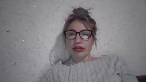 fox_red_lady7 online show from February 20, 2026, 9:15 pm